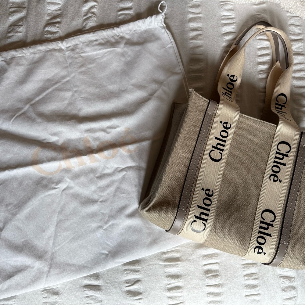 Chloe Beige Medium Woody Tote